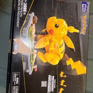 Mega Pikachu Building Set - Yellow and Black